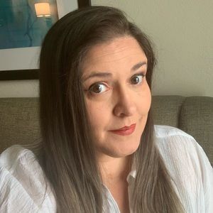 Meet your Posher, Alexandra